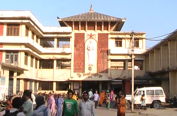 बिरगंजमा भागेका कोरोन संक्रमित व्यक्तिहरु पक्राउ परेका छन्