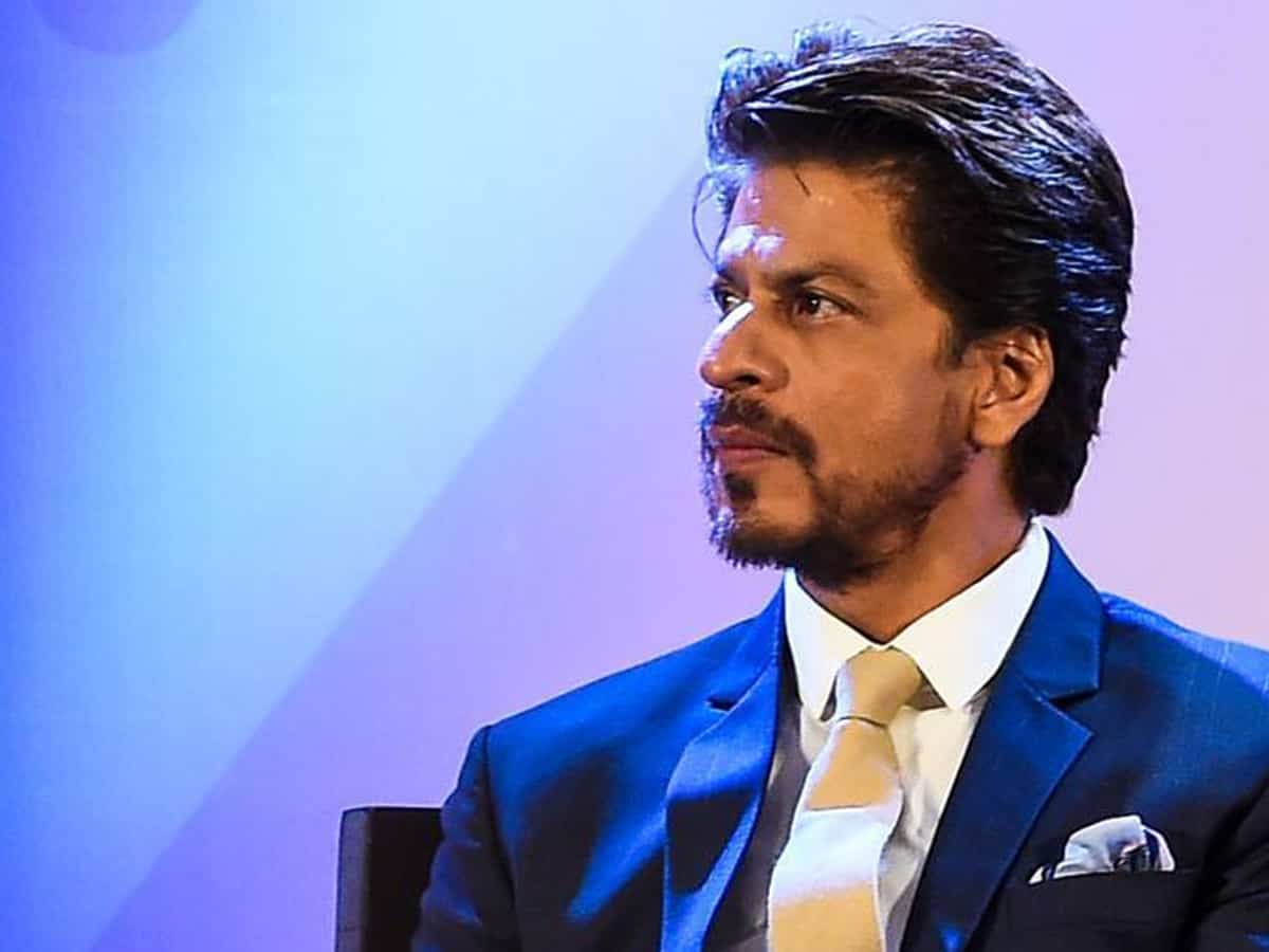 Shahrukh Khan Shares in Twitter Raising Fund with other Bollywood Stars