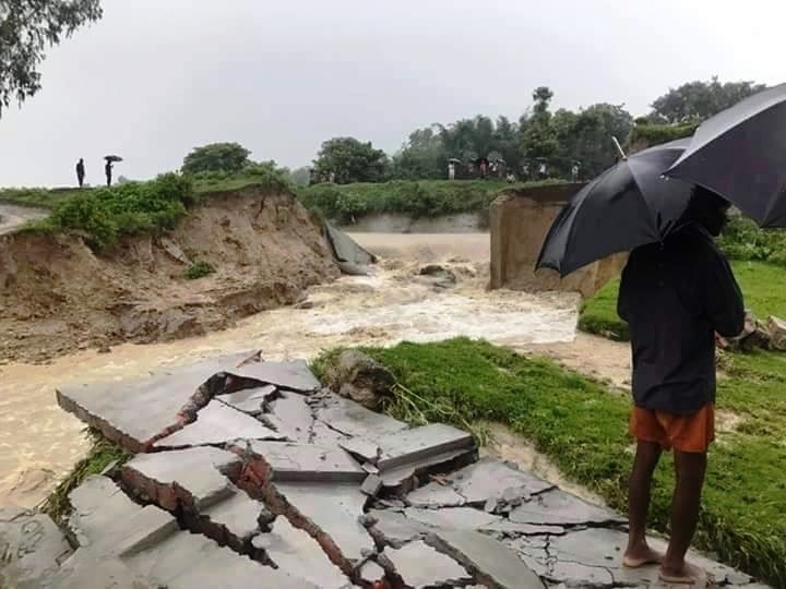 सुकुर्दुङ खोलाको बाढीले बस्ती बगायो, एक दर्जन व्यक्ति सम्पर्क विहीन