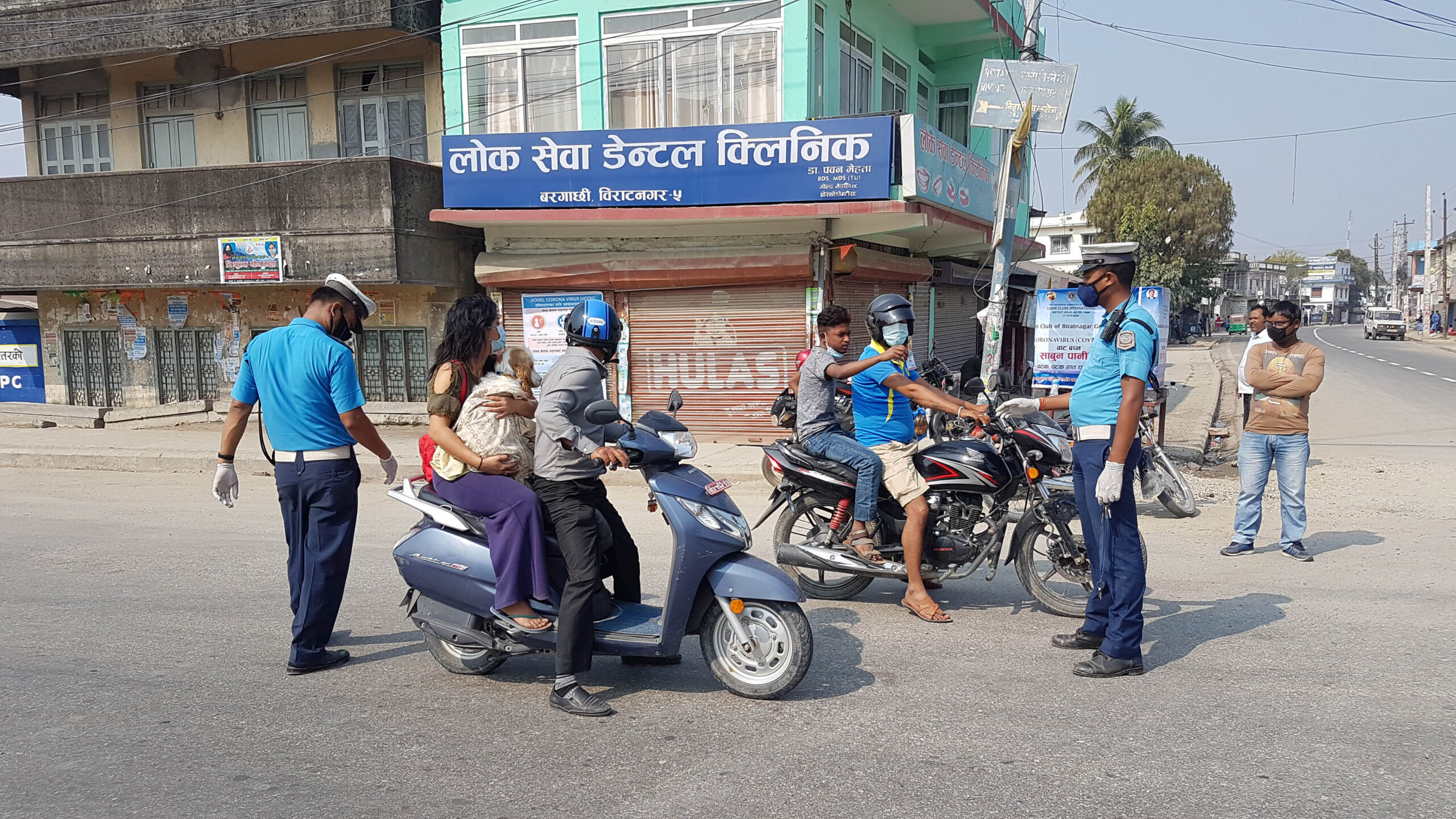 उपत्यका प्रवेश गर्ने मुख्य नाकामा कडाइ गर्न स्थानीय तह व्यस्त