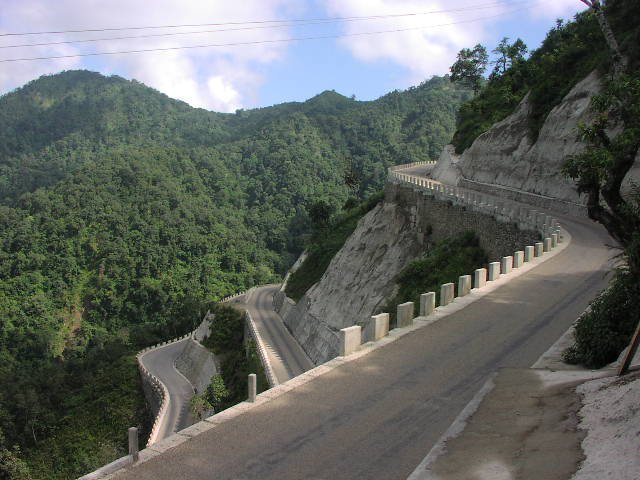 मध्य पहाडी राजमार्गमा यातायात प्रत्येक दिन साढे तीन घण्टा बन्द रहनेछ