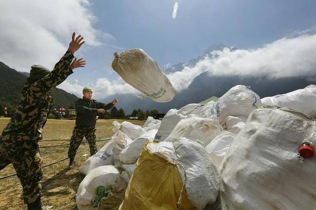 नेपाली सेनाले सगरमाथा सहित छ वटा हिमालयहरु सफा गर्ने छ