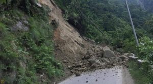 नारायणगढ–बुटवल सडकखण्ड पूर्ण रूपमा अवरुद्ध