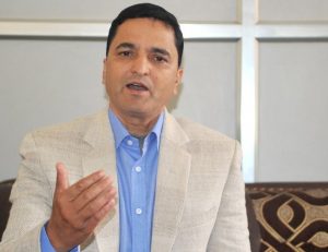 कुलमान घिसिङलाई हटाउँदा प्रचण्डलाई गोली लागे बराबर भएकोछ: योगेश भट्टराई