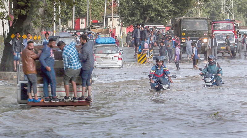 अफगानिस्तानमा आएको बाढीले ६० जनाको ज्यान गयो