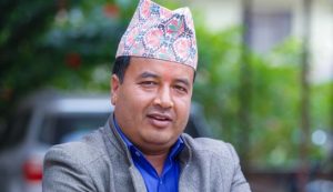 ओलीले बनाए महेश बस्नेतलाई सचिव पदको उम्मेदवार