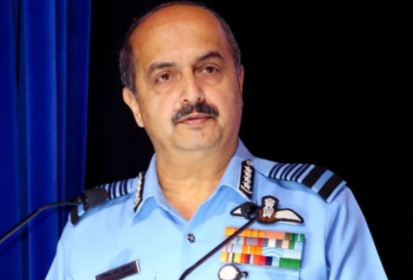 भारतीय वायुसेना प्रमुख एयर चिफ मार्शल विआर चौधरी द्वारा  वायुसेनाहरु युद्धका लागि तयार हुनुपर्ने जिकिर