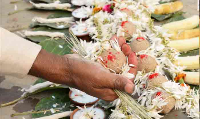 आज देखि सोह्र श्राद्ध