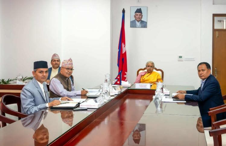 सांसद र राजनीतिक पदाधिकारीको स्वकीय सचिवको सुविधा खारेज