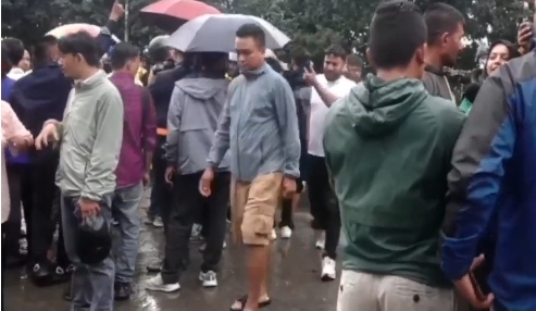 हर्क साम्पाङका समर्थक र जेनजी स​मुह​बीच झडप