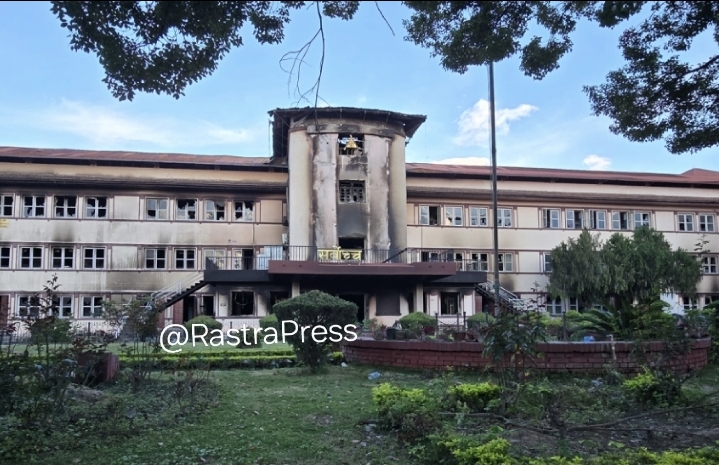 आएन प्रतिनिधिसभा विघटनविरुद्ध अन्तरिम आदेश, कारण देखाऊ आदेश मात्रै