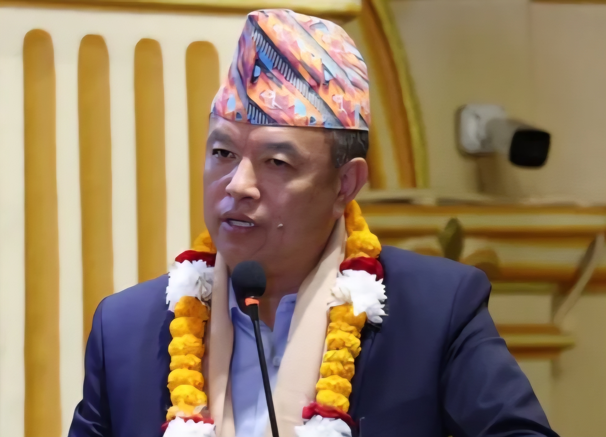 पूर्व आईजीपी खापुङलाई उपत्यका छाड्न रोक